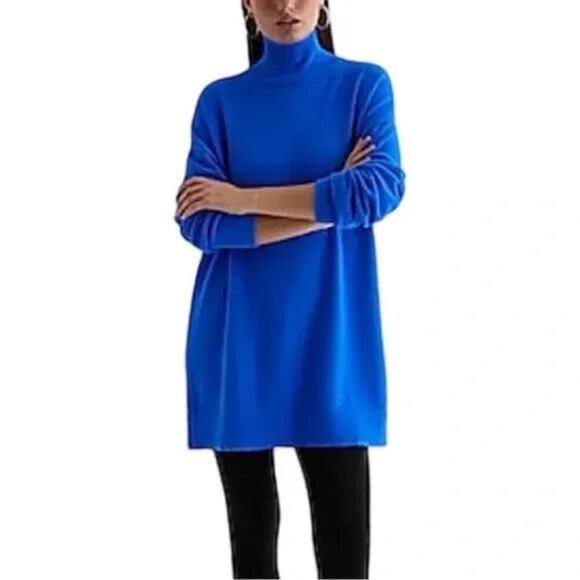 NWT Express Women's B;ue Long Sleeve Turtleneck Oversized Sweater Size XL - Picture 1 of 9